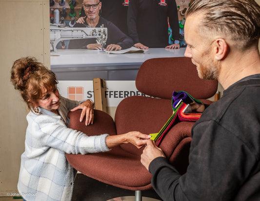 Ontdek de voordelen, uitstraling en aandachtspunten van bouclé voor uw bank