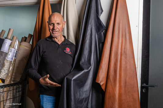 Herstel uw doorgezakte stoel met nieuwe vulling, vering of professionele stoffering
