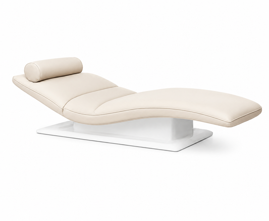 Professionele restauratie van uw Cleopatra Chaise Longue met luxe bekleding en vernieuwd comfort