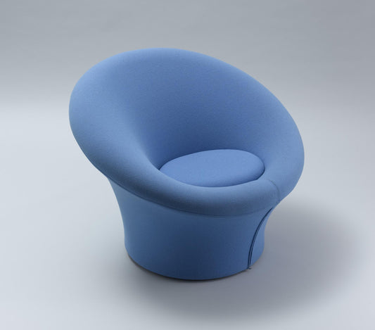 Vernieuw de ronde bekleding en het comfort van deze designklassieker